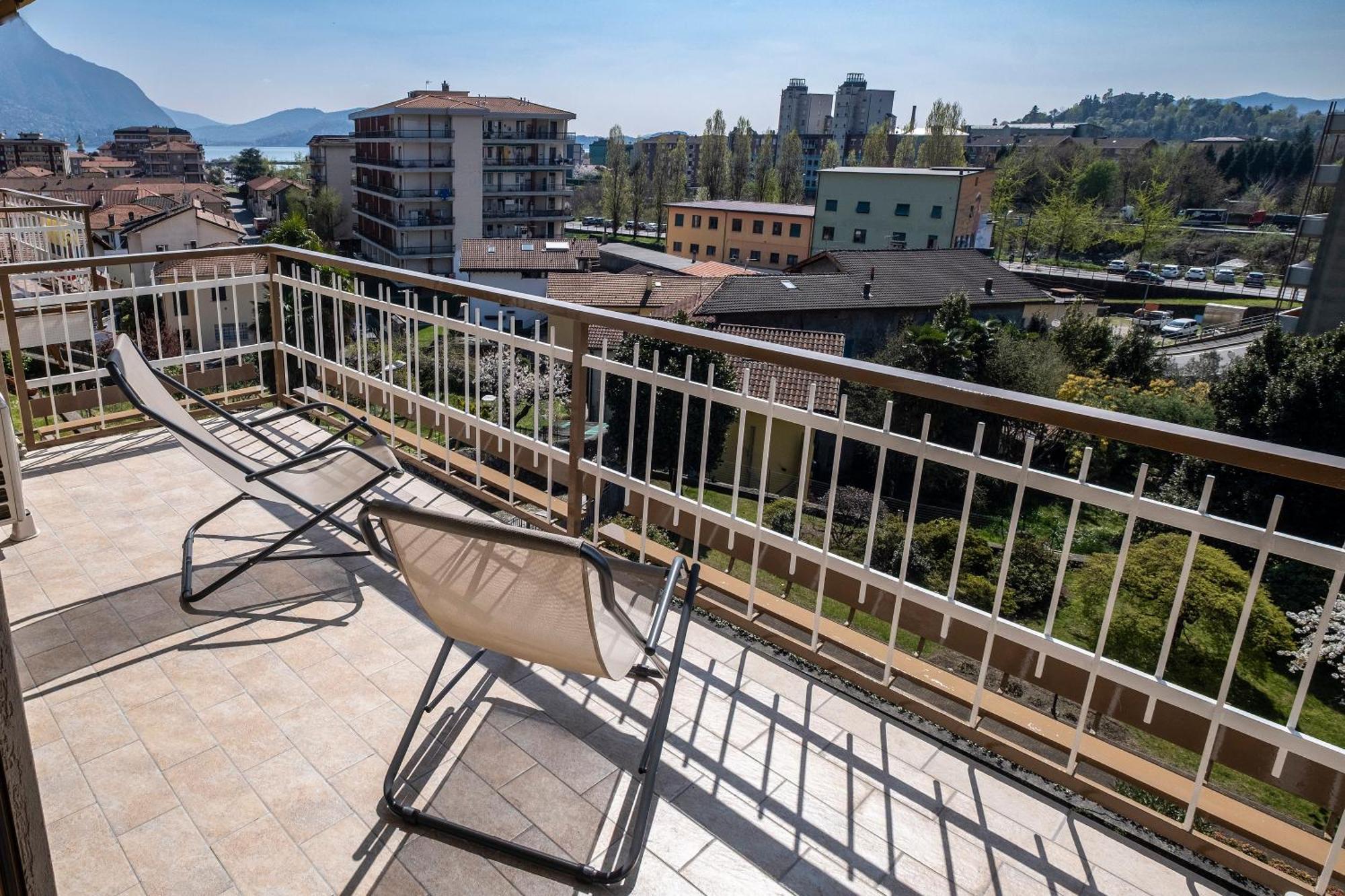 Casa Vacanze Heidi vista lago Verbania Esterno foto